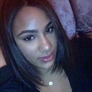 Meet your Posher, Melany